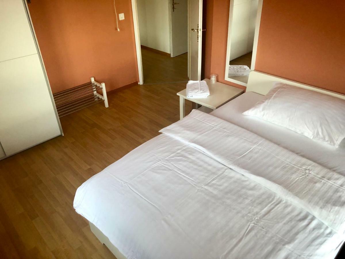 Room Bistro 33 Commugny Dış mekan fotoğraf